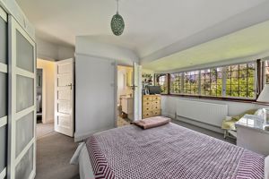 Bedroom- click for photo gallery